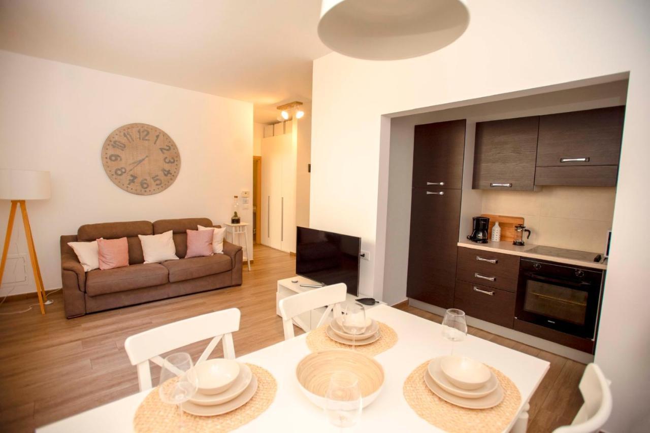 Portico Ventizerodue Apartment Merano Bagian luar foto