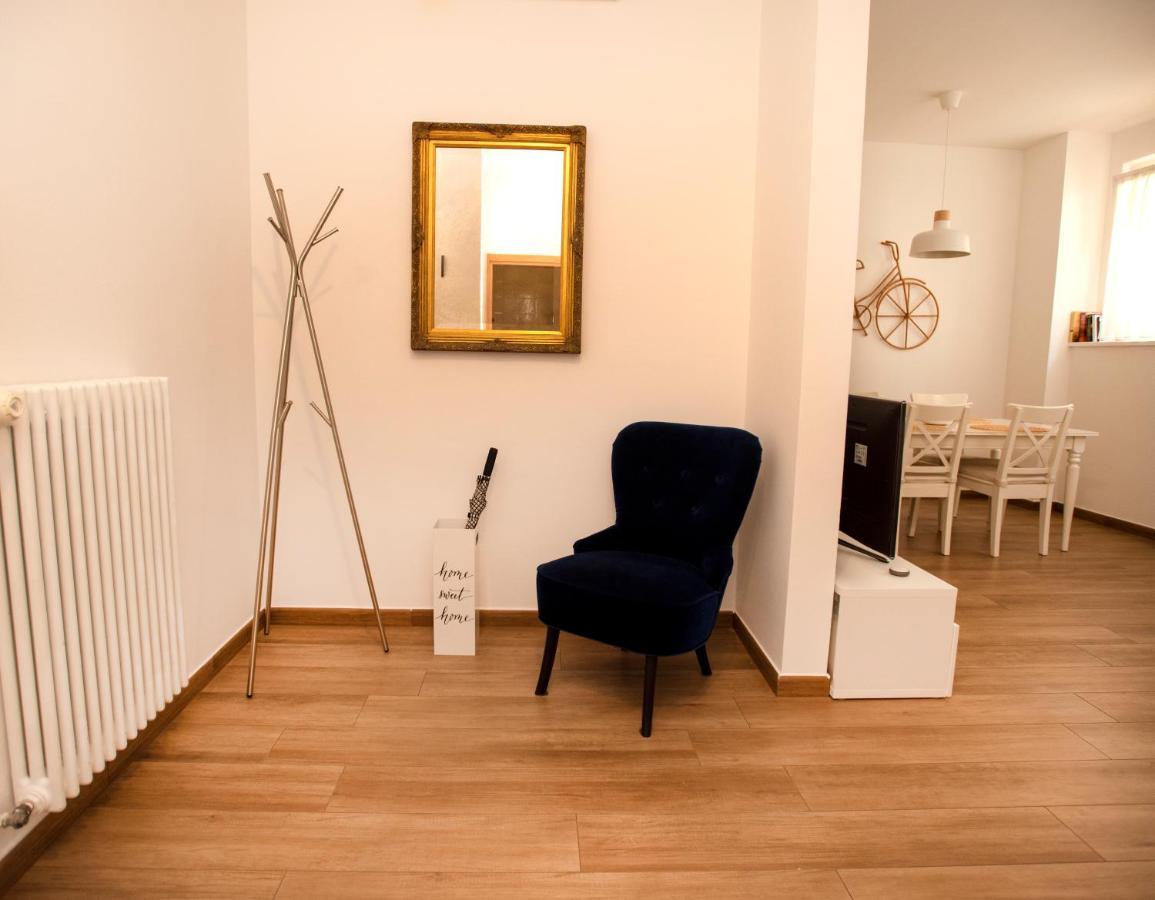 Portico Ventizerodue Apartment Merano Bagian luar foto