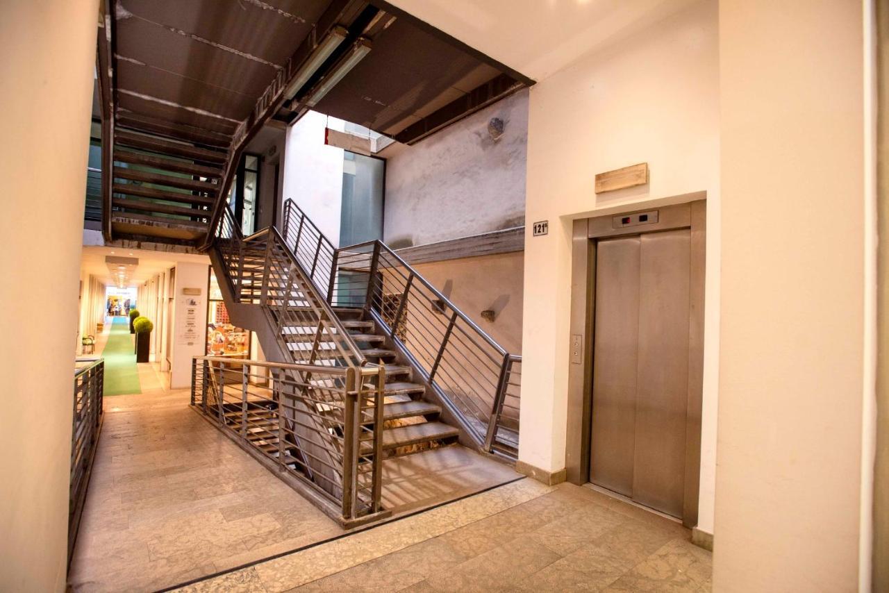 Portico Ventizerodue Apartment Merano Bagian luar foto