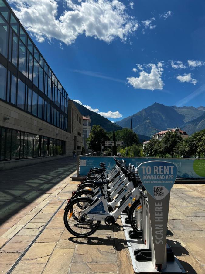 Portico Ventizerodue Apartment Merano Bagian luar foto